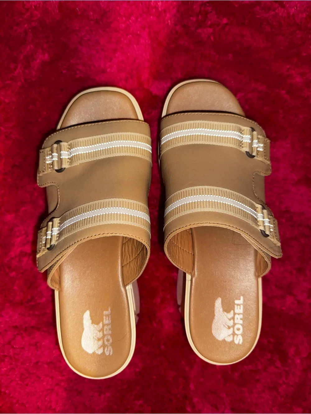 SOREL Joanie lll Wedge Slide size  8.5 Excellent Pre-Owned Condition GORGEOUS!